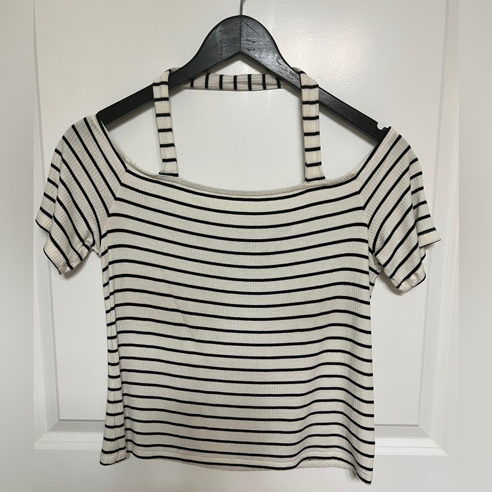 American Eagle soft and sexy white and black crop top size XL